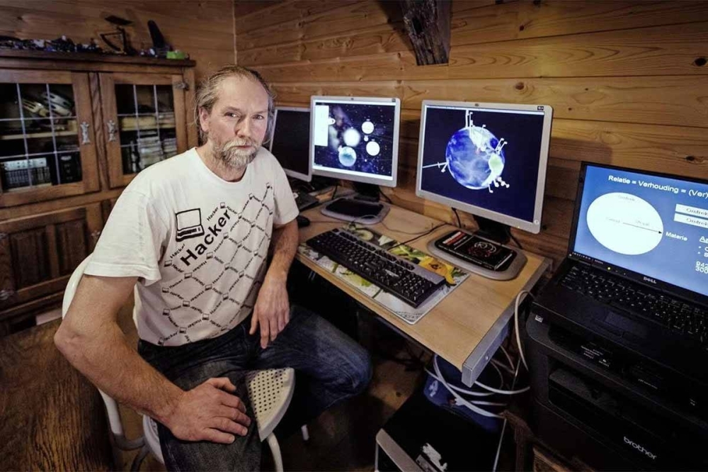 راصد الزلالزل الهولندي يحذر من خطر  يومي 18 و19 من الشهر الحالي قد يشهدان زلزالاً كبيراً