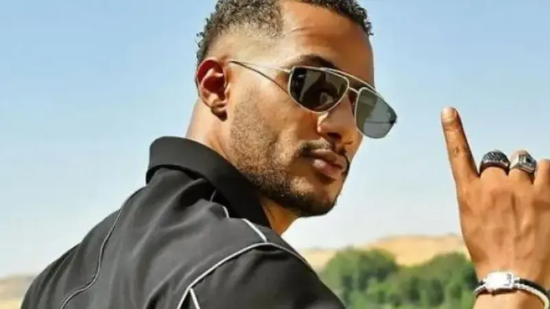 محمد رمضان يثير الجدل بصورة.. لماذا غير خطته الفنية؟