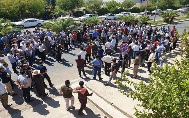إضراب موظفي السليمانية يتسع ليشمل جميع المدن وتأخر الرواتب يدخل الشهر الثالث