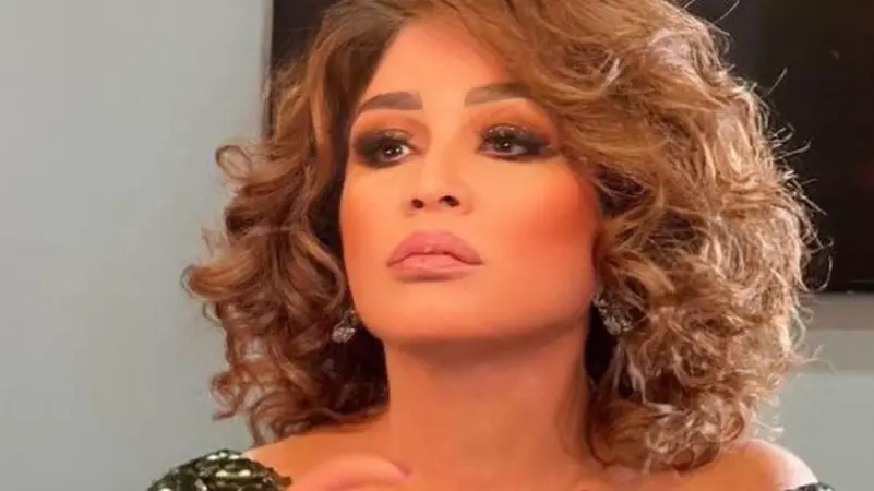 أزمة إلهام شاهين مستمرة.. داعية ترد: “كم عمرك ولا تزالين بعيدة عن الآداب؟”