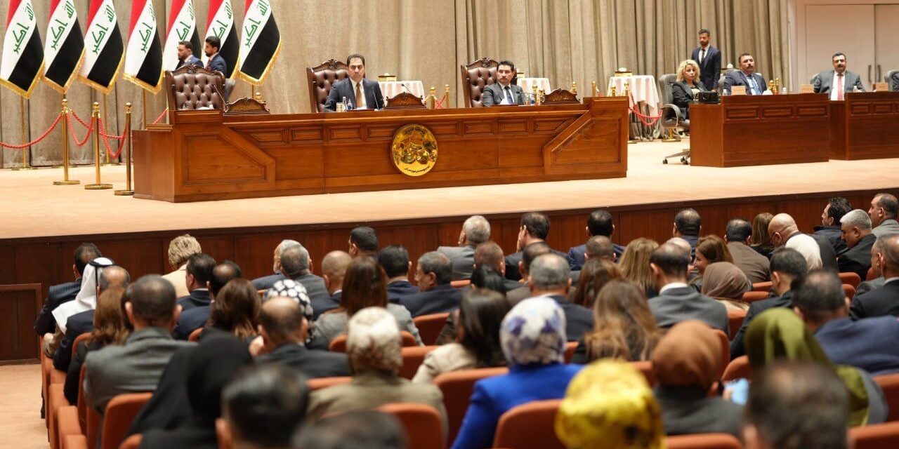 برلماني: قانون العفو يمنح سرّاق المال العام الحق بارتكاب جرائمهم دون عقاب