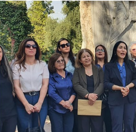 ناشطون في السليمانية ينظمون وقفة احتجاجية ضد الانتهاكات التي تتعرض لها النساء في العراق