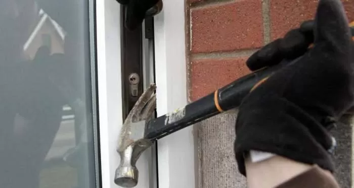 مجهولون يسطون على منزل ويسرقون نحو نصف مليار دينار عراقي بالمنصور غربي بغداد