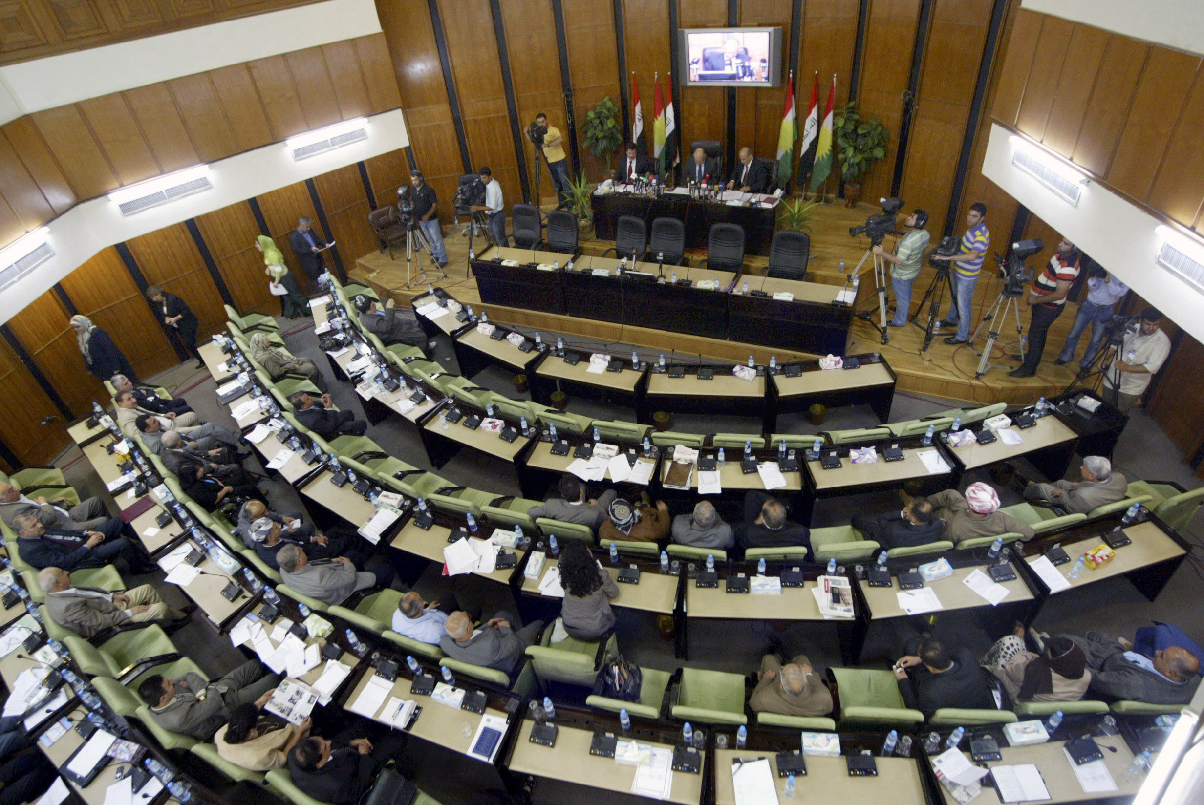 مع اقتراب الانتخابات الصراع بين الأحزاب الكردية وصل لكسر العظم وتحريك القوات العسكرية