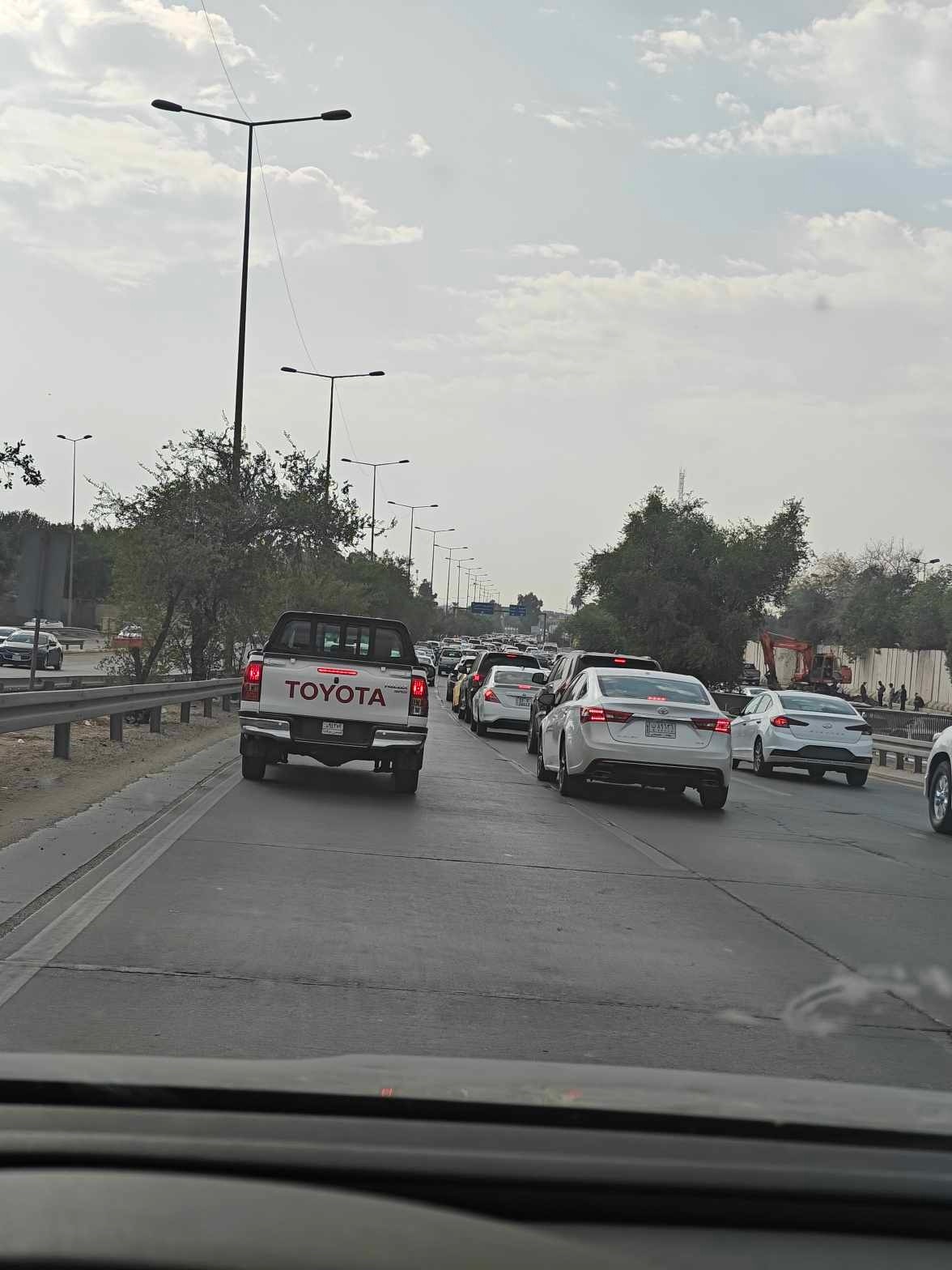 زحامات خانقة في أغلب تقاطعات وشوارع بغداد منذ ساعات الصباح