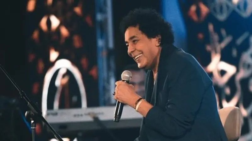 شرط مرفوض.. كشف سبب غياب محمد منير عن حفل تكريمه