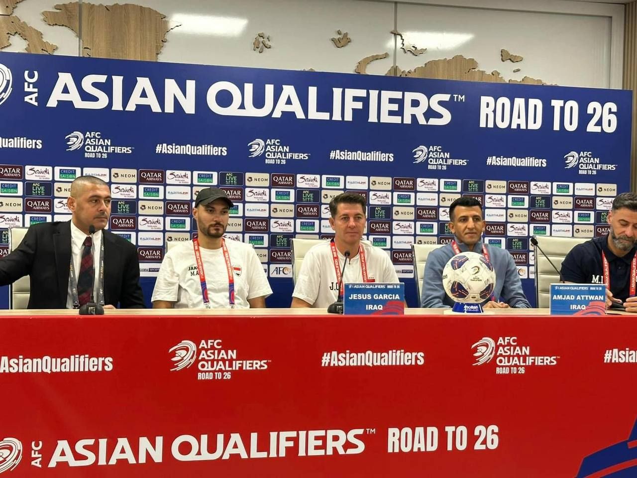 مدرب المنتخب الوطني خيسوس كاساس: الجميع يعلم ما أهمية هذه المباراة الفوز على الأردن سيمنحنا الأفضلية على فرق المجموعة