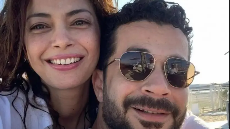 صمتت طويلاً ولم تجب.. فنانة شهيرة تحيّر الجميع حول طلاقه