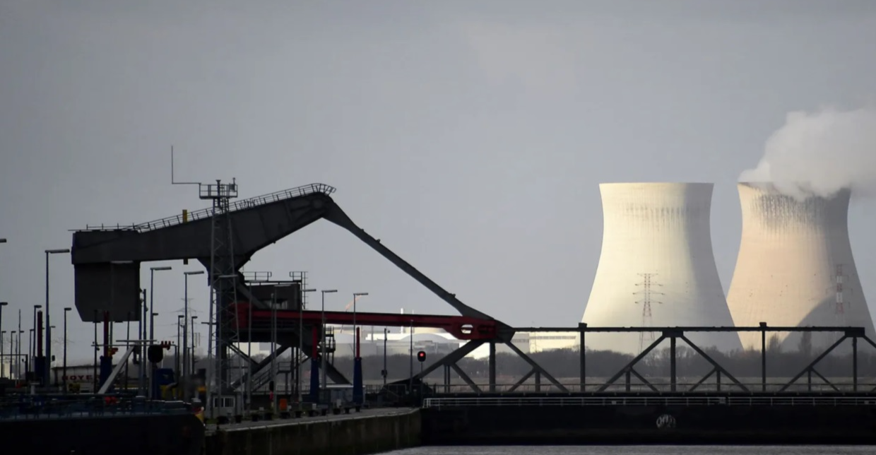 مفاعل نووي يتعرض لـ”عطل”.. إغلاق وفتح تحقيق في بلجيكا