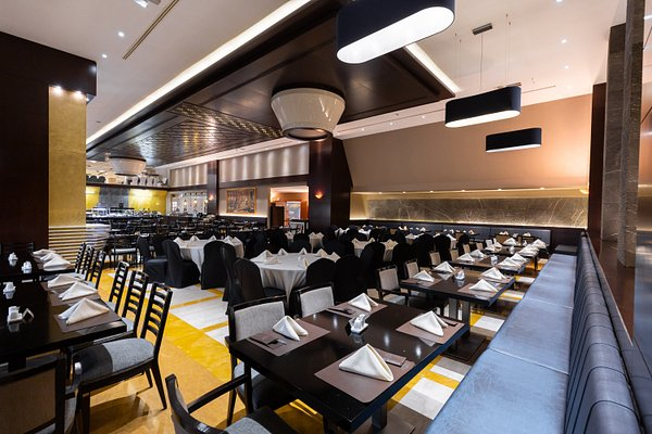 اقتصاديون: بعض المطاعم الفخمة قد تكون مجرد واجهات لغسيل الأموال لبعض السياسيين