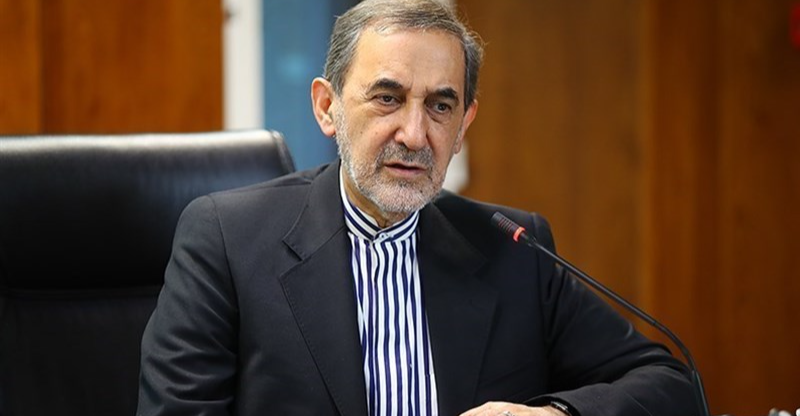 ولايتي يتوقع اندلاع “حرب أهلية” وتقسيم سوريا