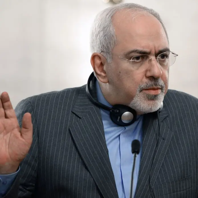 ظريف يكشف دوافع استقالته ويوجه رسالة للإيرانيين