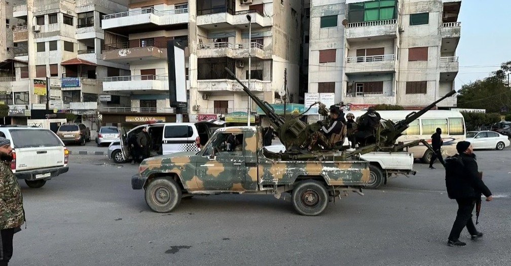 عن الأوضاع في الساحل.. المرصد السوري: كل ساعة نكتشف مجزرة جديدة