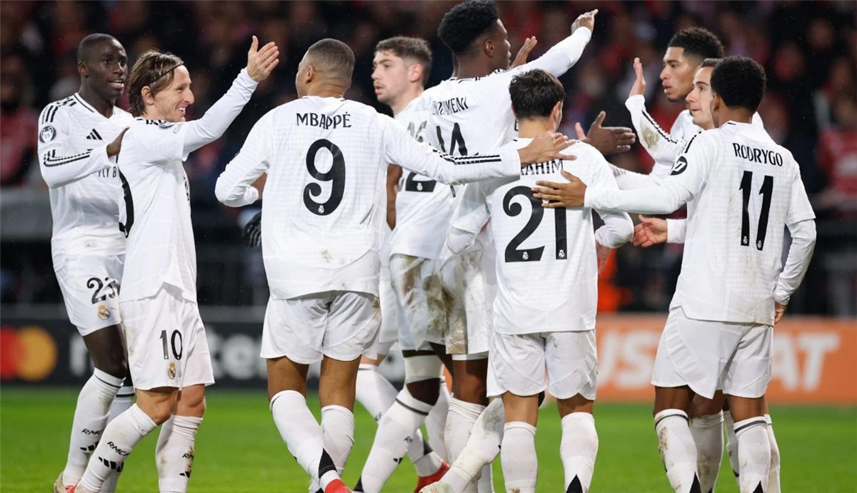 الريال يسعى للصدارة والسيتي لاستعادة الانتصارات.. مواعيد مباريات اليوم