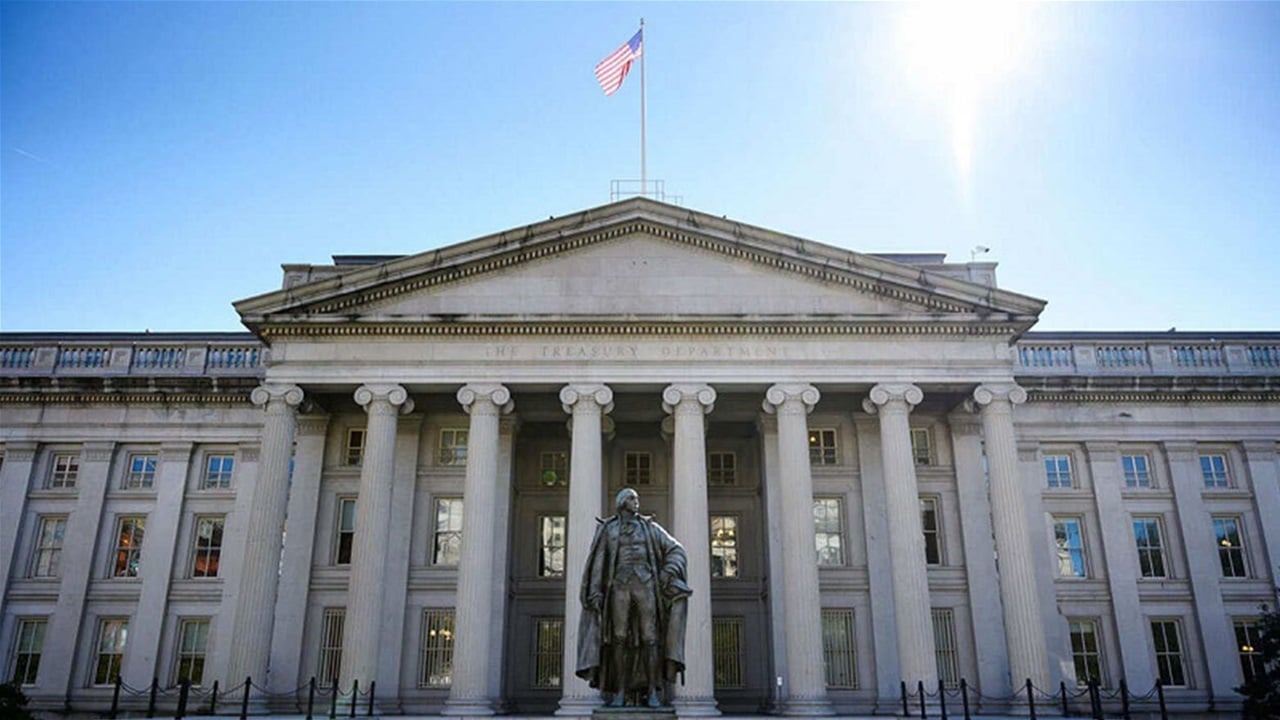 العراق معرض للعقوبات بسبب تهريب النفط الإيراني عن طريق ام قصر