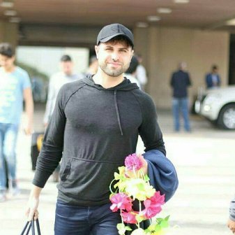 ياسر قاسم يصل الى البصرة للمشاركة في مباراة السعودية