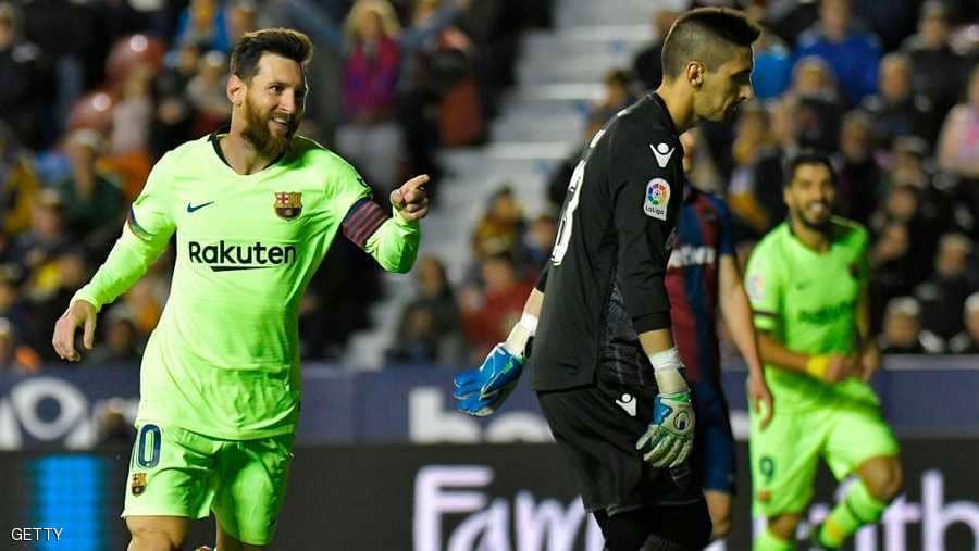 ميسي يكتسح ليفانتي.. ويصبح “كبير الهدافين”