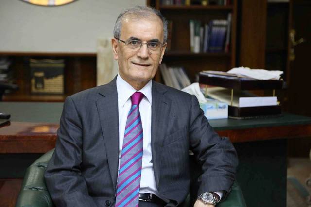 الطالباني: محافظ كركوك المقال سحب 62 مليون دولار من البترودولار