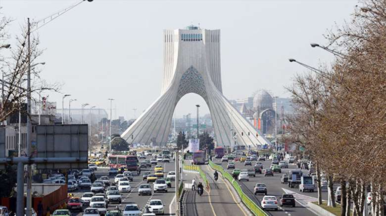 العقوبات الأمريكية على إيران تدخل حيز التنفيذ