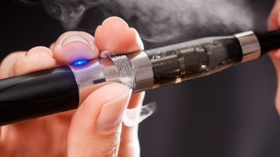 السجائر الإلكترونية تسبب أمراضا مزمنة