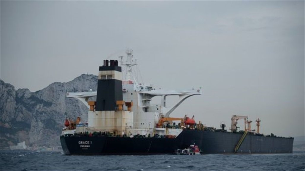 ناقلة النفط الإيرانية “أدريان داريا 1” تفرغ حمولتها في ميناء سوري