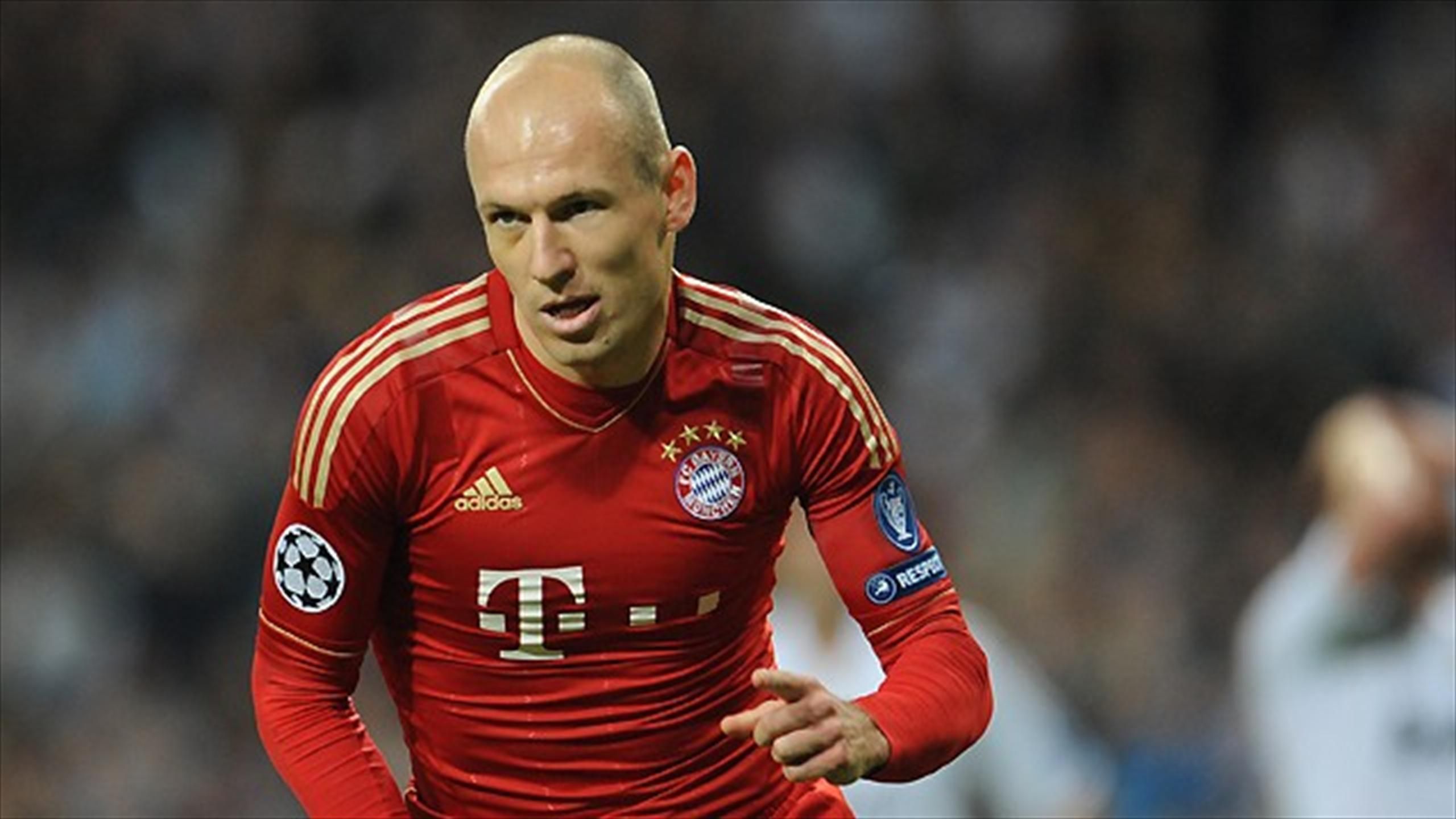 روبن يدافع عن نفسه