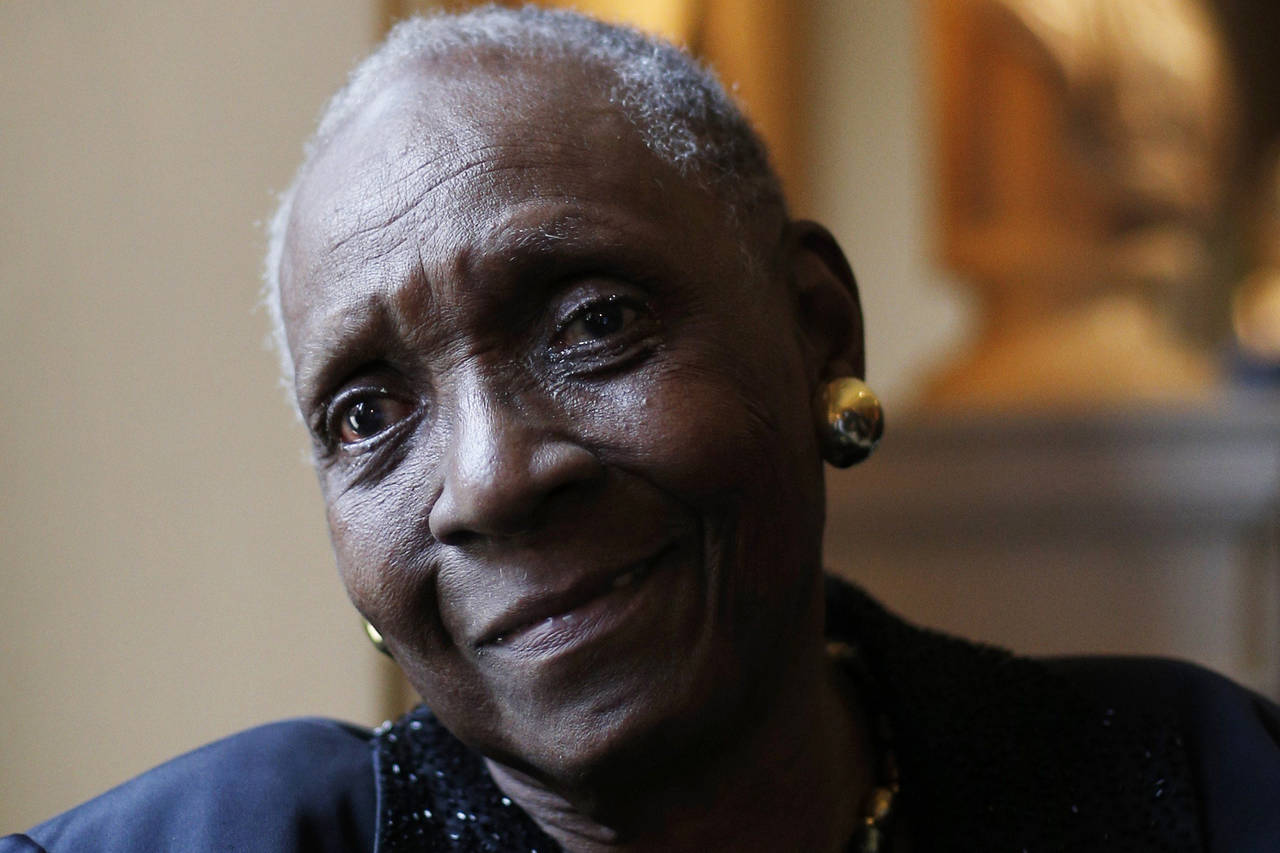 فوز الروائية ماريس كونديه بجائزة بديلة لنوبل للآداب