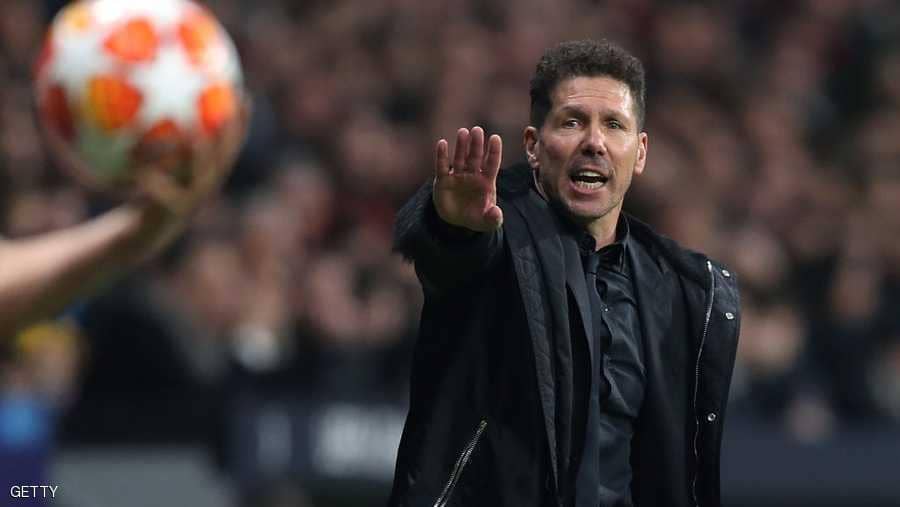 سيميوني يقدم اعتذاره بعد “الاحتفال المشين”