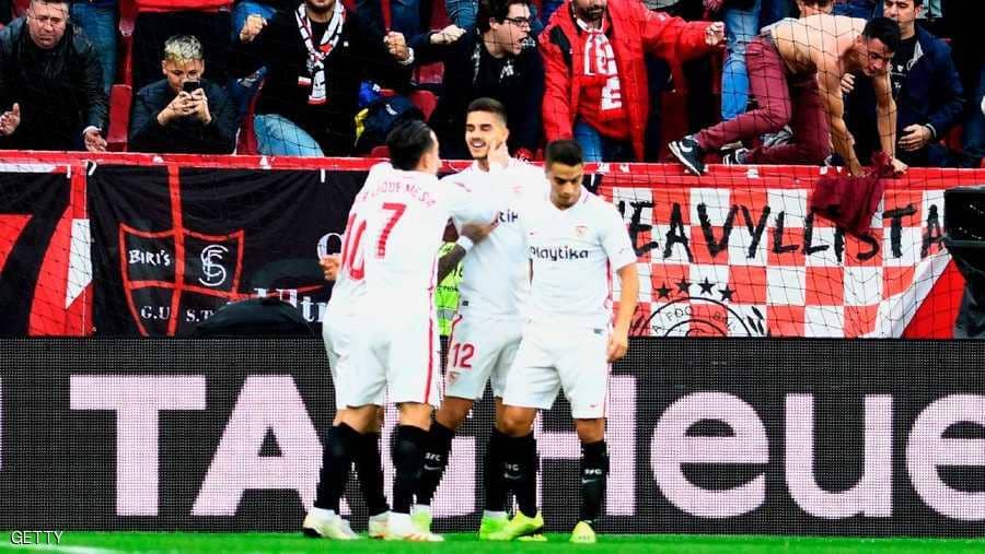 إشبيلية ينتزع الصدارة من برشلونة عبر بوابة “بلد الوليد”