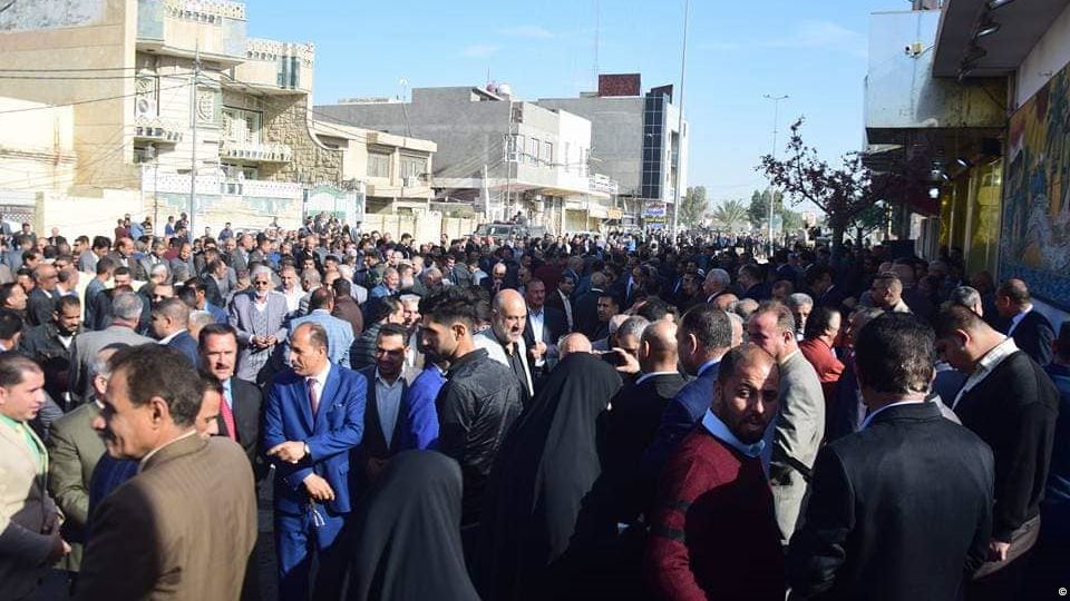 بالصور ..ناشطون يؤيدون إضراب المعلمين على مواقع التواصل الاجتماعي