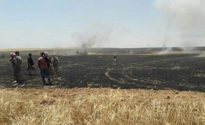 اخماد حريق اندلع في أرض زراعية بسهل نينوى