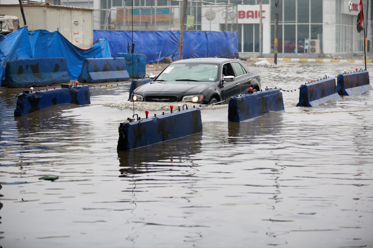 تحذيرات من مخاطر غزارة الامطار منتصف الاسبوع المقبل