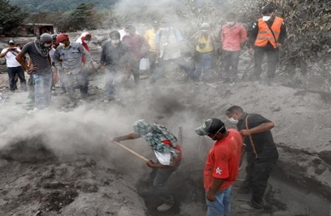 إيقاف البحث عن نحو 200 مفقود من ضحايا بركان غواتيمالا