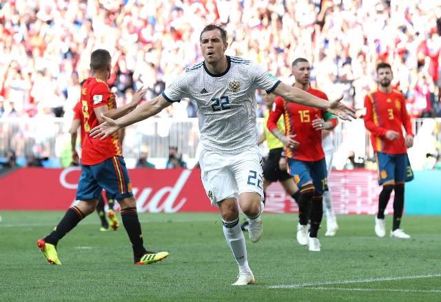 حلم روسيا يمتد لربع النهائي.. وإسبانيا خارج المونديال