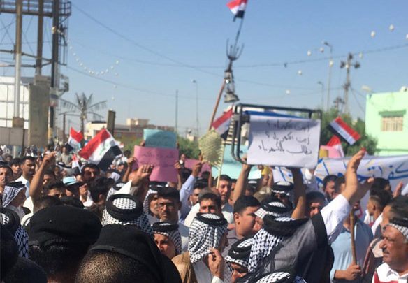 العشرات من اهالي ناحية كنعان شرقي ديالى يتظلهرون للمطالبة بالخدمات