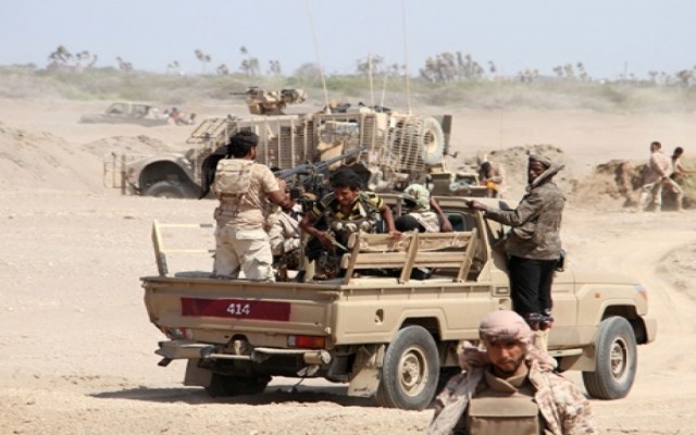 القوات الموالية للرئيس اليمني تعلن سيطرتها على مطار الحديدة