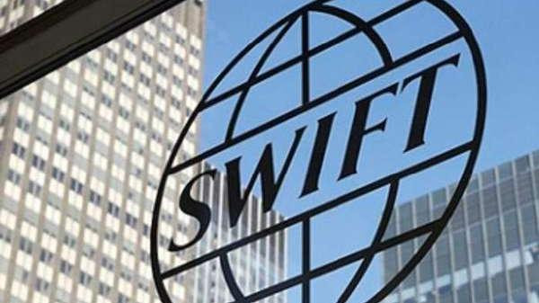 قراصنة يسرقون 6 ملايين دولار من “سويفت” الروسي