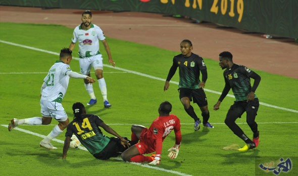 الرجاء البيضاوي يتوج بكأس الكونفدرالية الافريقية