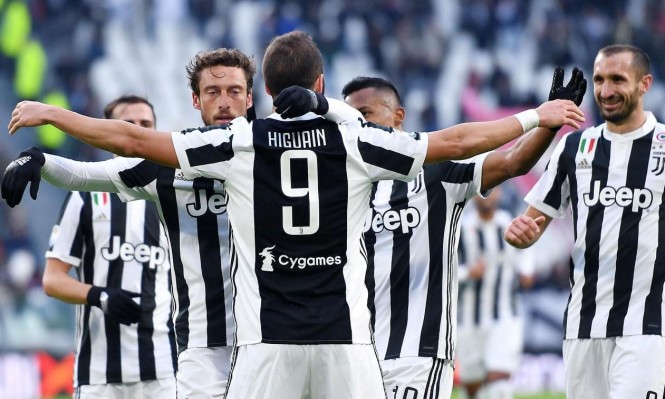 يوفنتوس يفوز على ليفورنو ويقترب من لقب الدوري الايطالي