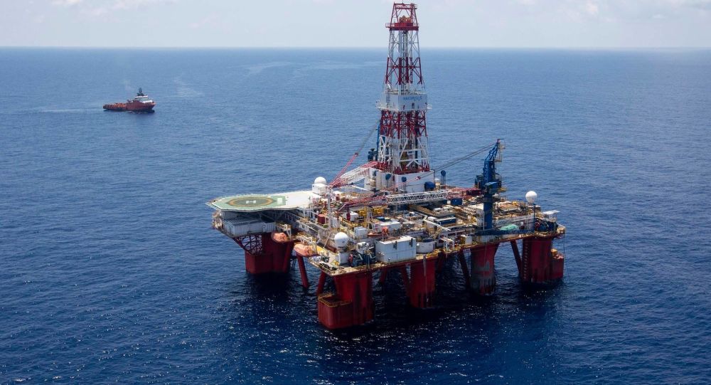 العراق وإيران يعلنان بدء تنفيذ اتفاقية مبادلة النفط الخام