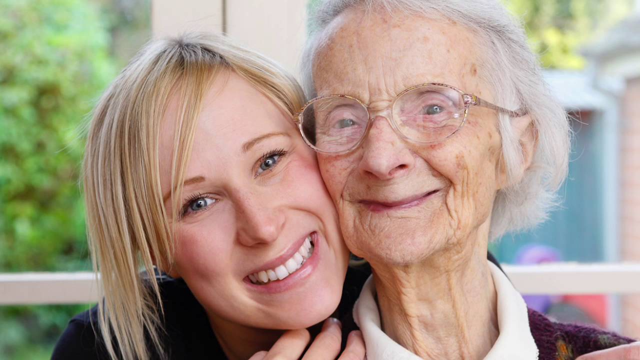 ذيل آلي.. فكرة يابانية لمساعدة المسنين على حفظ التوازن