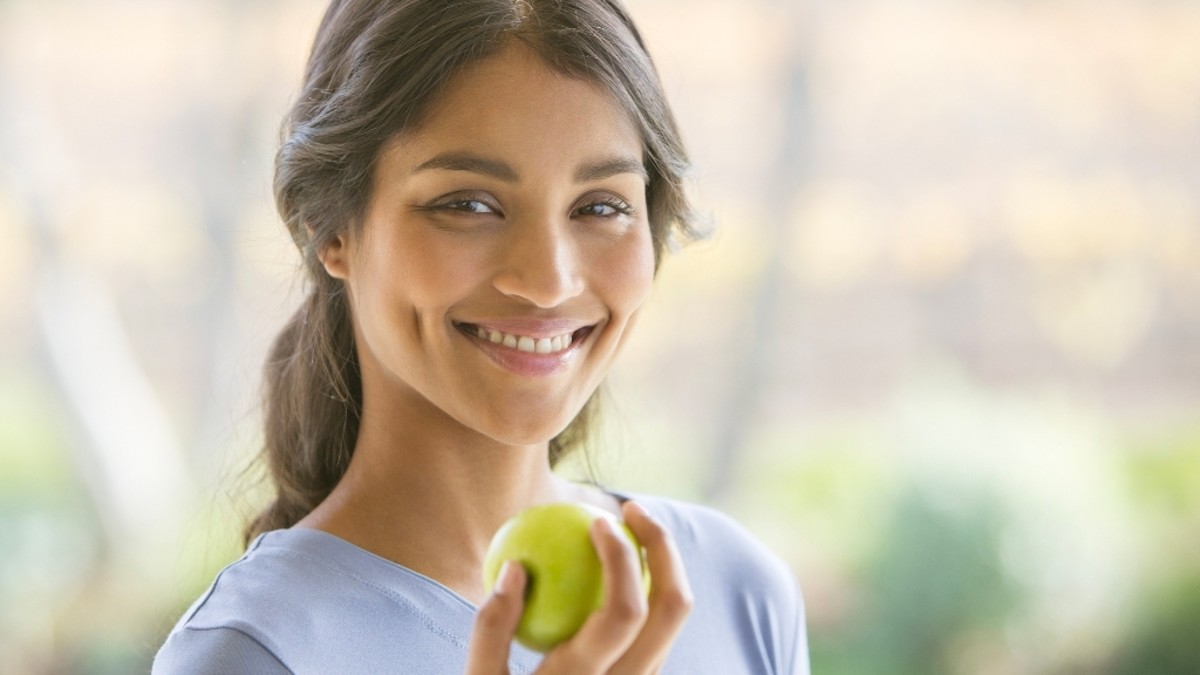 هكذا تحافظين على نضارة بشرتكِ في رمضان