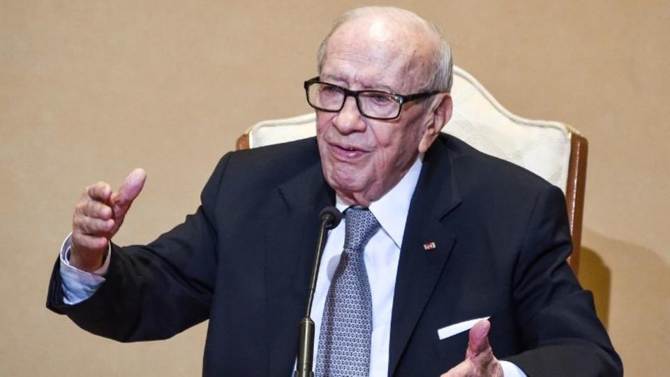 السبسي: الجهاز السري للنهضة يهدد الأمن القومي التونسي