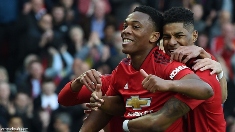 مانشستر يونايتد يعبر واتفورد بثنائية راشفورد ومارسيال