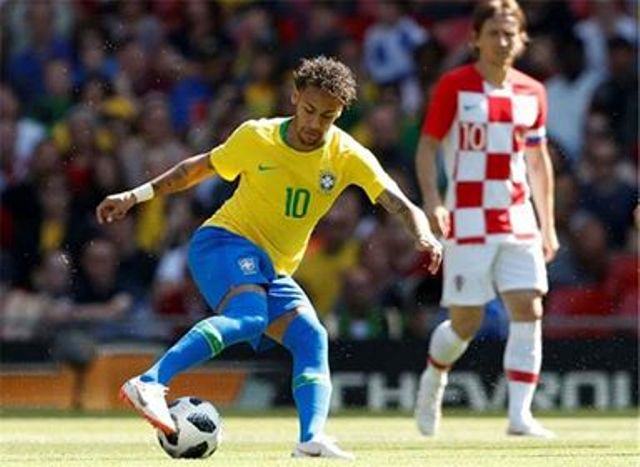 بالصور .. بمشاركة نيمار.. البرازيل تهزم كرواتيا استعدادا للمونديال