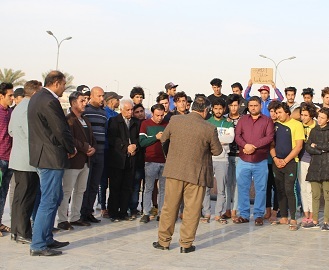 مشجعو الميناء ينظمون وقفة احتجاجا على اوضاع النادي