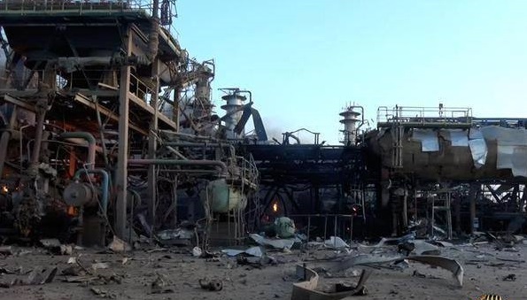 انقطاع تام للكهرباء في تكريت وبيجي والحويجة بسبب استهداف “داعش” لخطين ناقلين