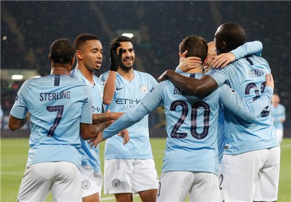 مان سيتي ينفرد بالصدارة بفوز سهل على شاختار