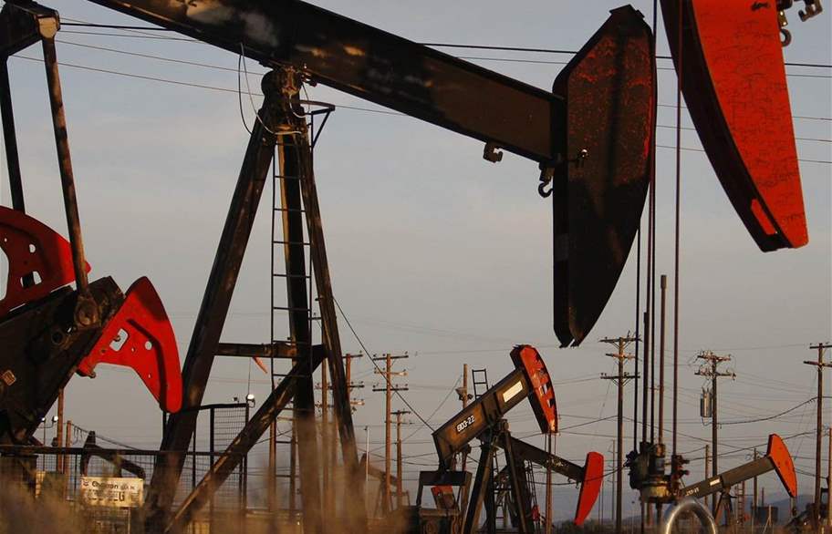 انخفاض أسعار النفط مع تهديد الصين بفرض رسوم على الخام