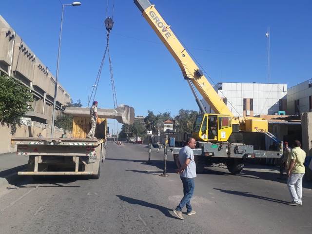 رفع الكتل الكونكريتية من أمام محكمة استئناف الكرخ في بغداد